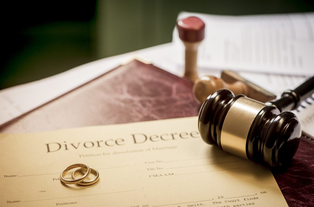 METTRE FIN A UNE PROCEDURE DE DIVORCE, EXPERT VOYANT